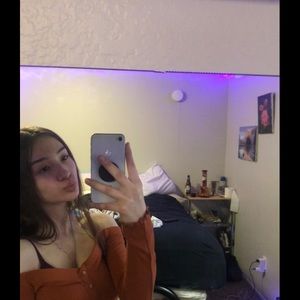 Meet your Posher, Andrea